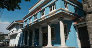 Casa Azul del instututo Cervantes en Manila